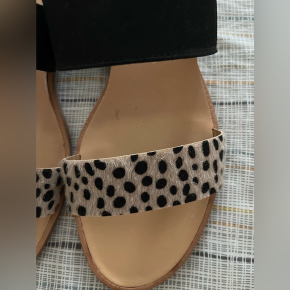 Dolce Vita flat sandal - Picture 4 of 4